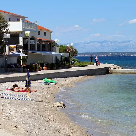 Apartman Apartments With A Parking Space Preko, Ugljan - 8179