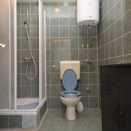 With A Parking Space Preko, Ugljan - 8179 פרקו