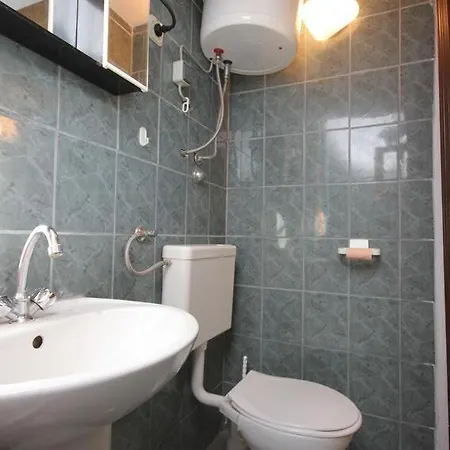 Апартаменты With A Parking Space Preko, Ugljan - 8179 Преко